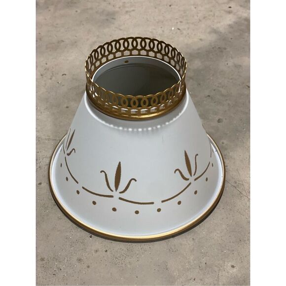 Vintage Small Toleware Metal Lamp Shade Stencil Wheat White and Gold - Picture 1 of 3